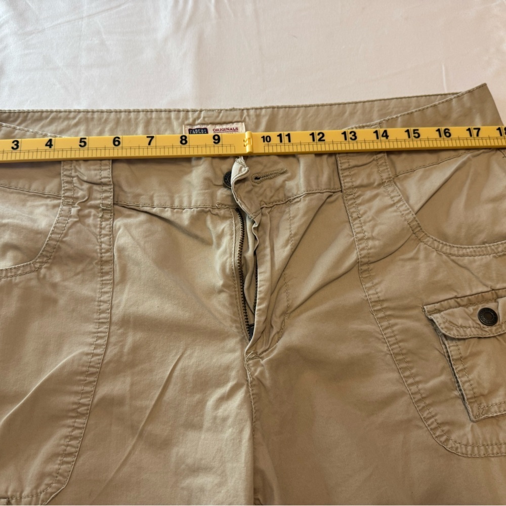 Faded Glory Beige Wide Leg Cargo Pants with Utility Pockets - Picture 6 of 8